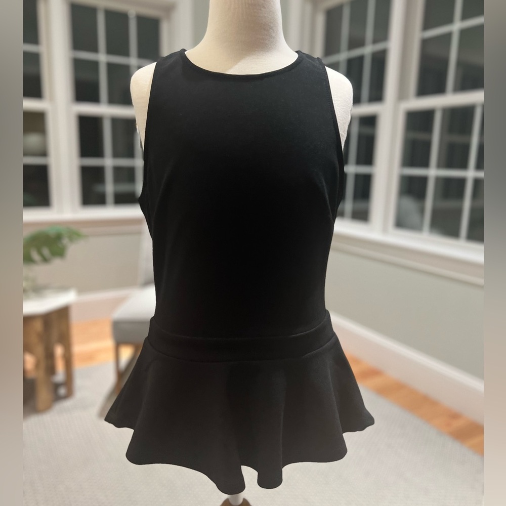 Black, fit & flair black top